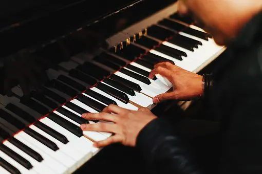 Piyano Akorları Resimli